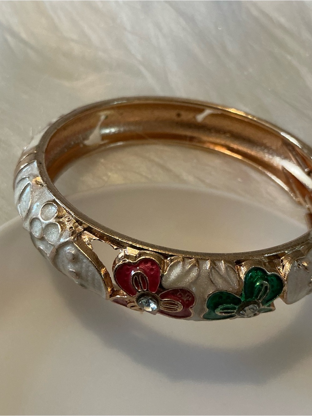 Gold-tone cream red/green floral beautiful bangle bracelet